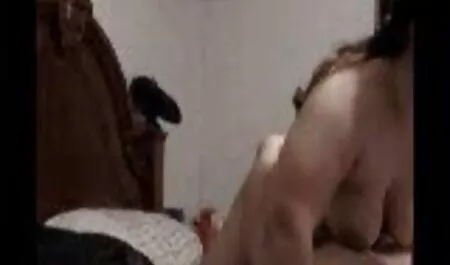 夫が妻の膣にキスをする方法についてのロシアのホームビデオ 女性 エロ アニメ 無料